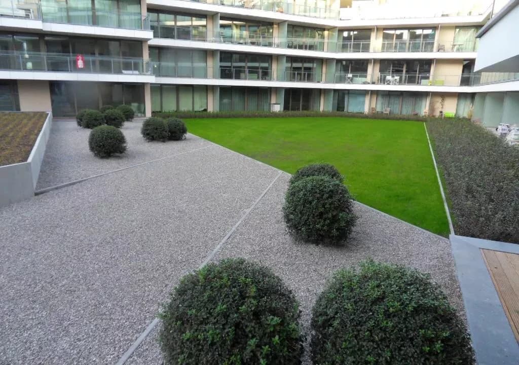 Daktuin op ondergrondse parkeergarage te Gent